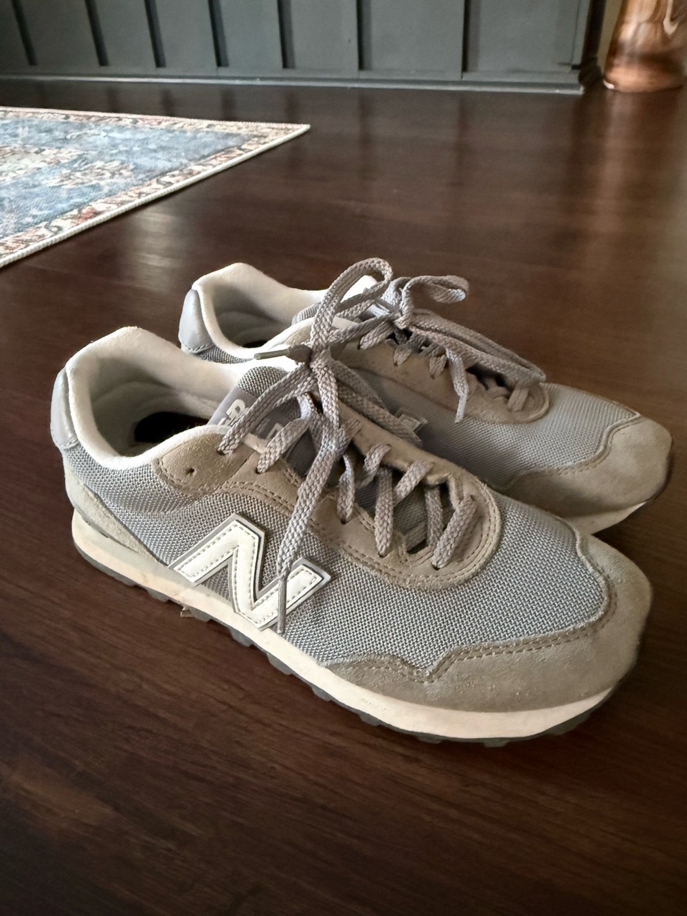 New Balance Women’s 515 Retro Sneaker 8.5